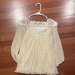 Diane von furstenberg cream top $25
